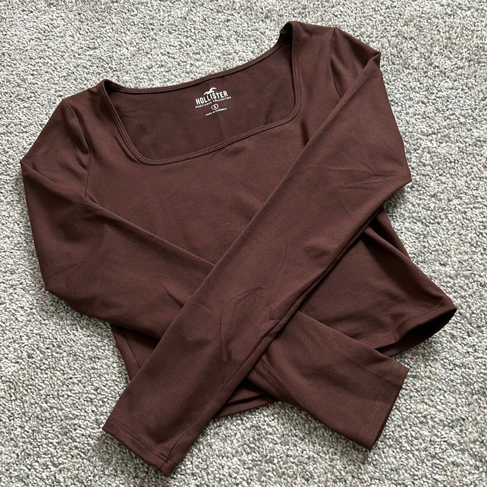 Hollister long sleeve basic top